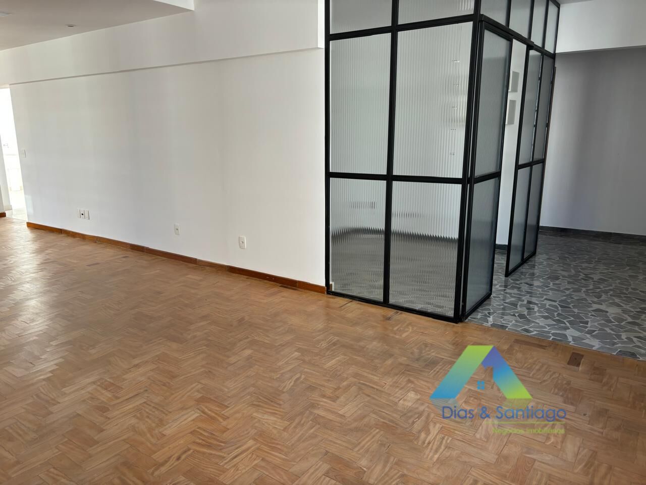 Apartamento para alugar com 3 quartos, 180m² - Foto 5