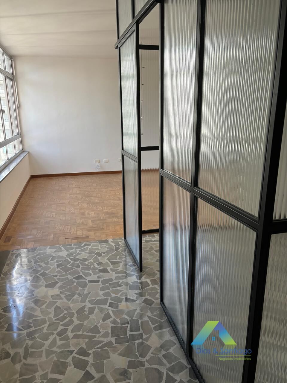 Apartamento para alugar com 3 quartos, 180m² - Foto 3