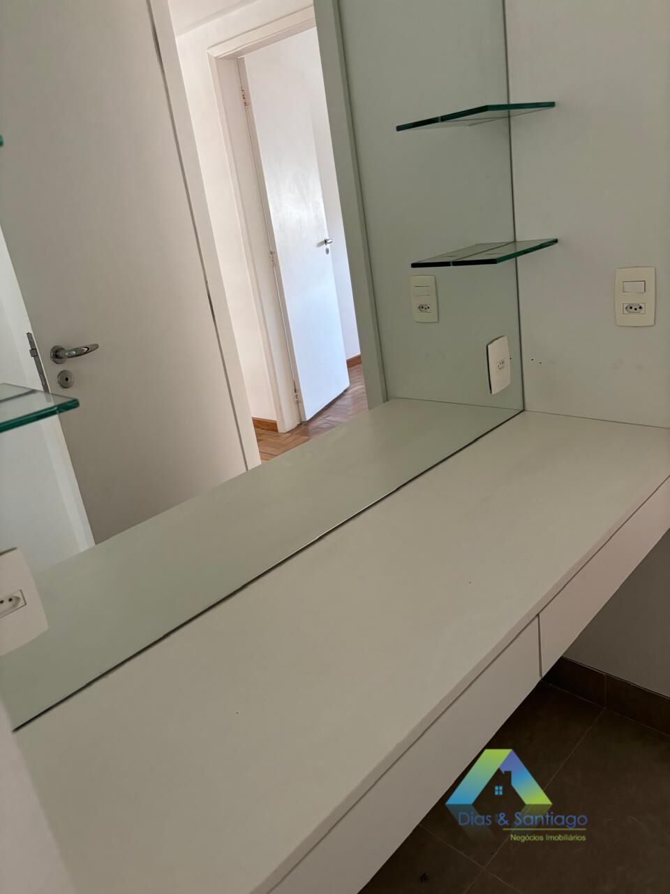 Apartamento para alugar com 3 quartos, 180m² - Foto 10