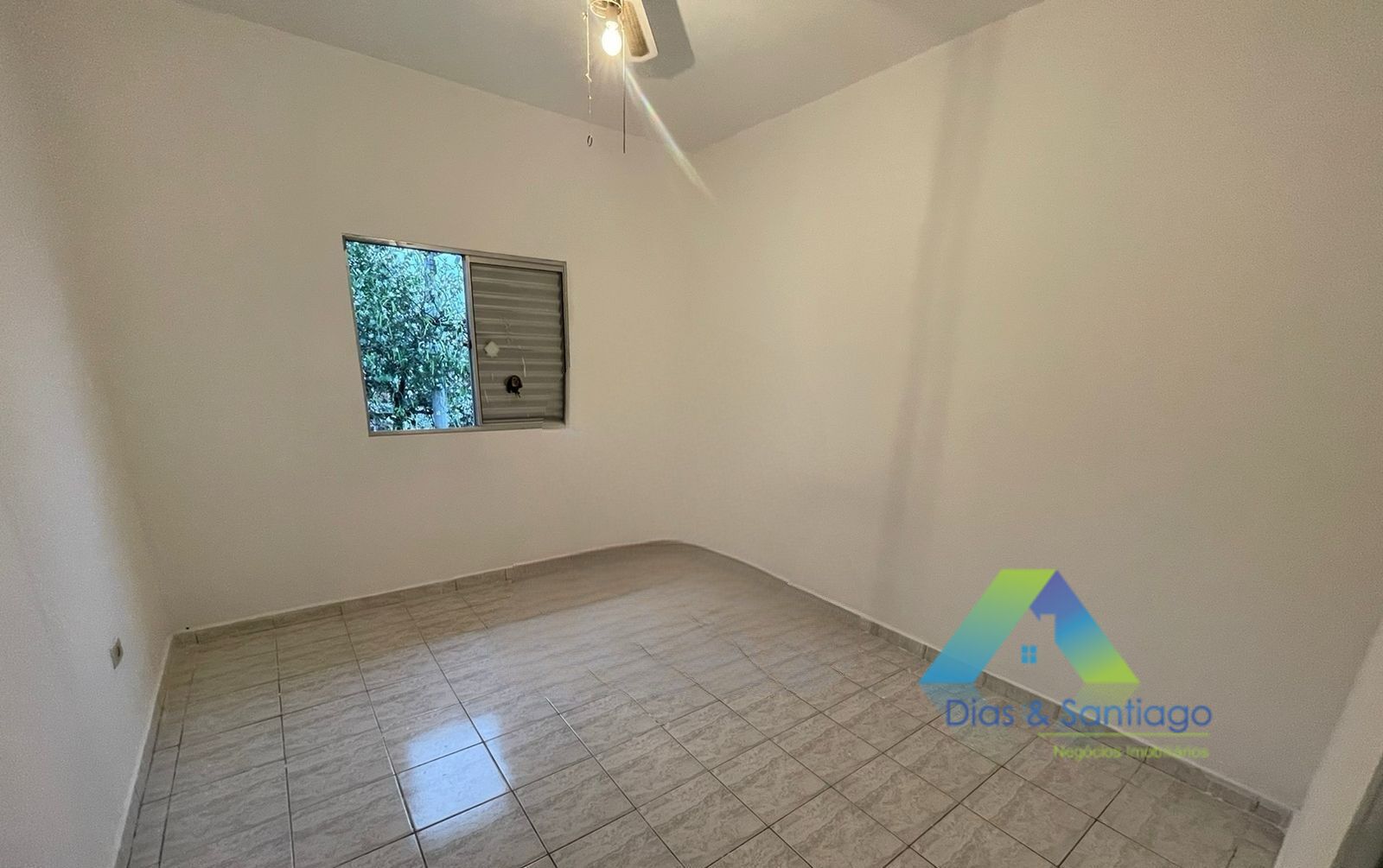 Casa, 2 quartos, 100 m² - Foto 1