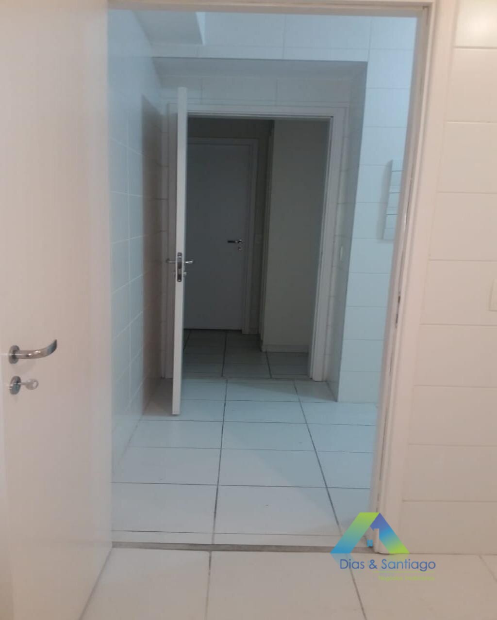 Apartamento à venda com 3 quartos, 184m² - Foto 12