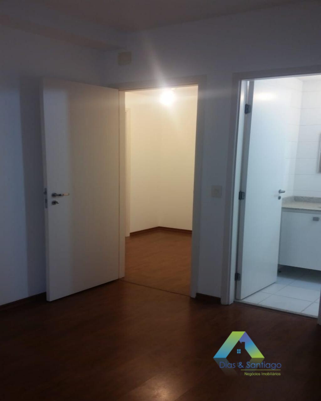 Apartamento à venda com 3 quartos, 184m² - Foto 9