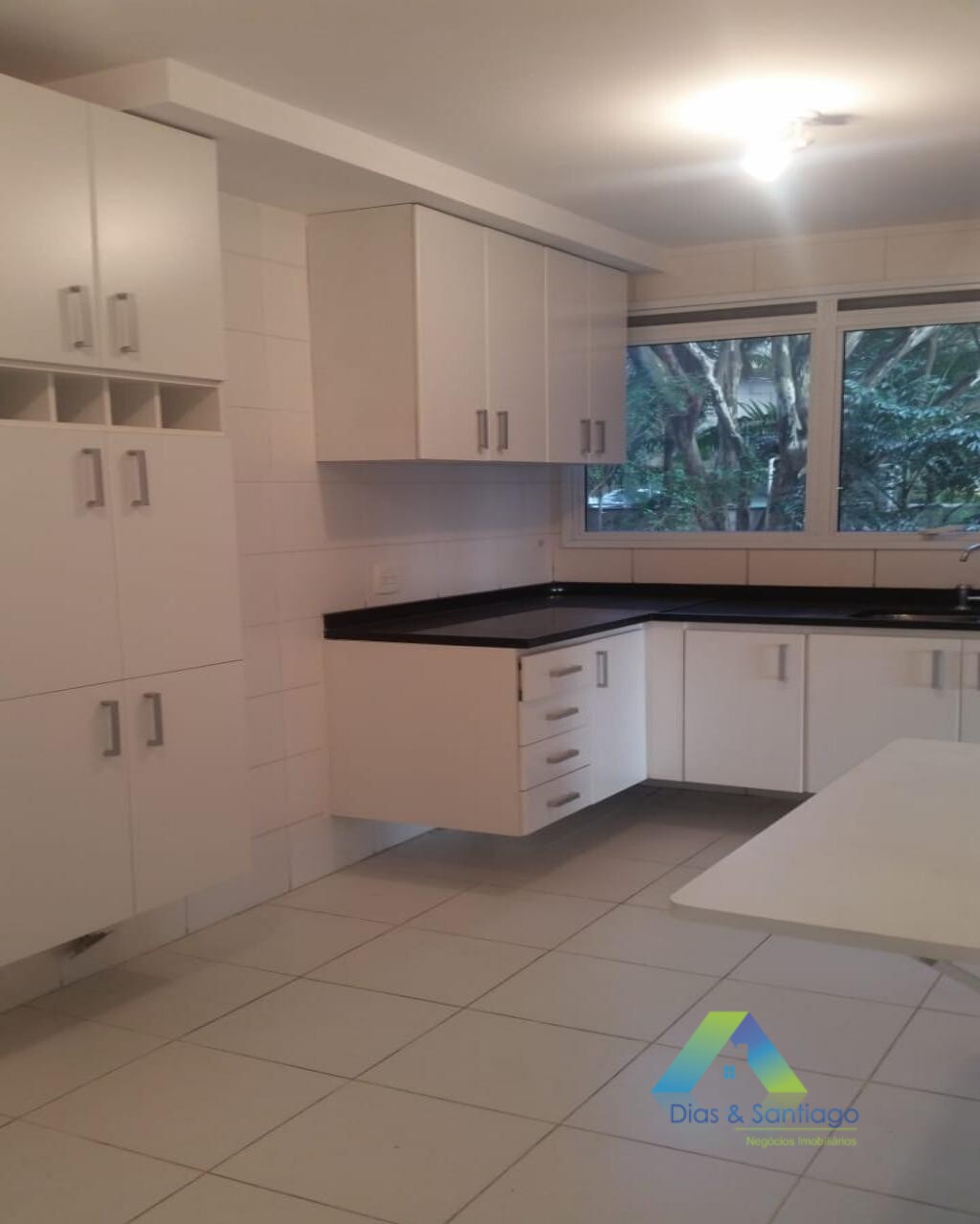 Apartamento à venda com 3 quartos, 184m² - Foto 22