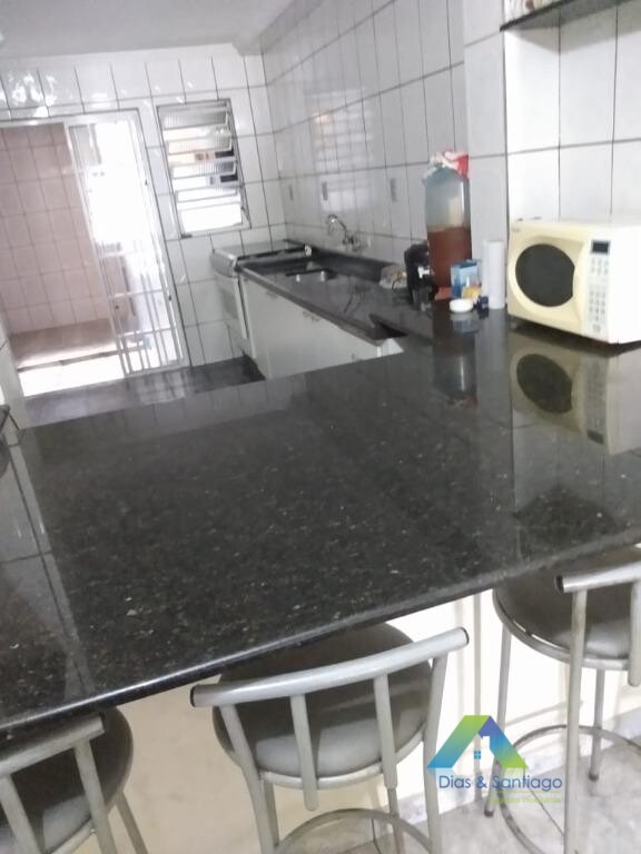 Sobrado à venda com 3 quartos, 130m² - Foto 1