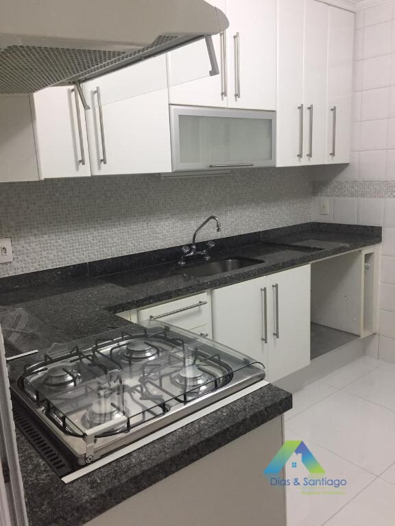 Apartamento à venda com 3 quartos, 98m² - Foto 2