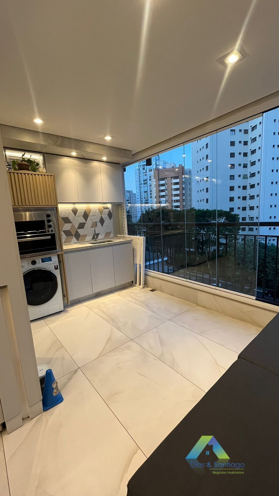 Apartamento à venda com 2 quartos, 70m² - Foto 5