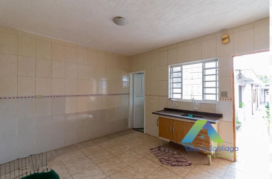 Casa à venda com 4 quartos, 200m² - Foto 10