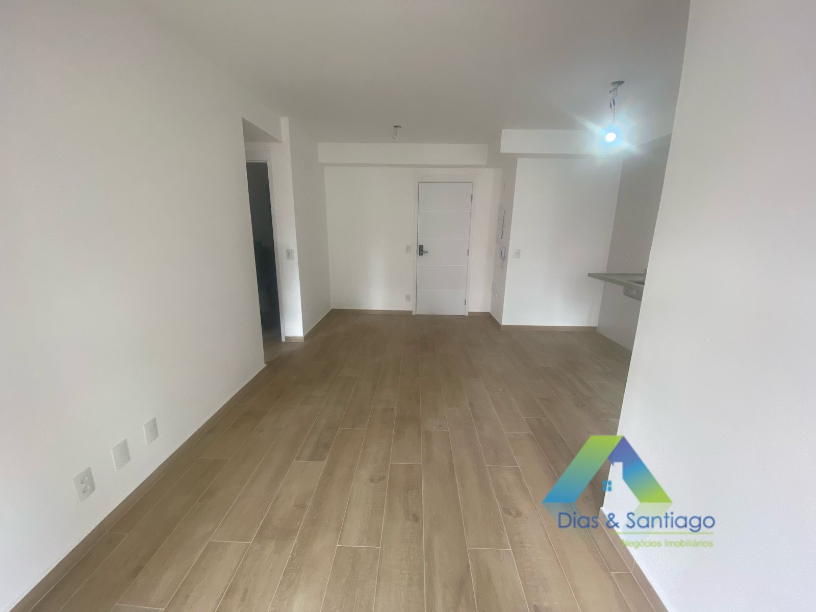 Apartamento para alugar com 2 quartos, 64m² - Foto 8