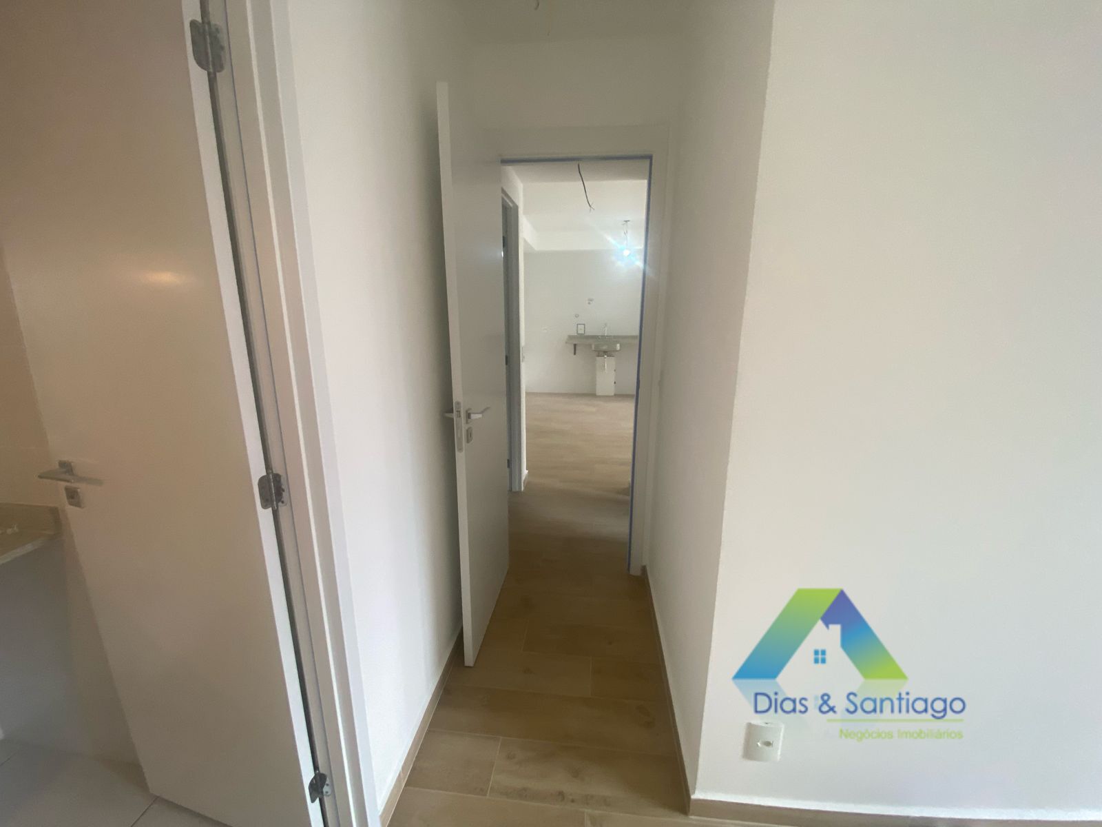 Apartamento para alugar com 2 quartos, 64m² - Foto 7