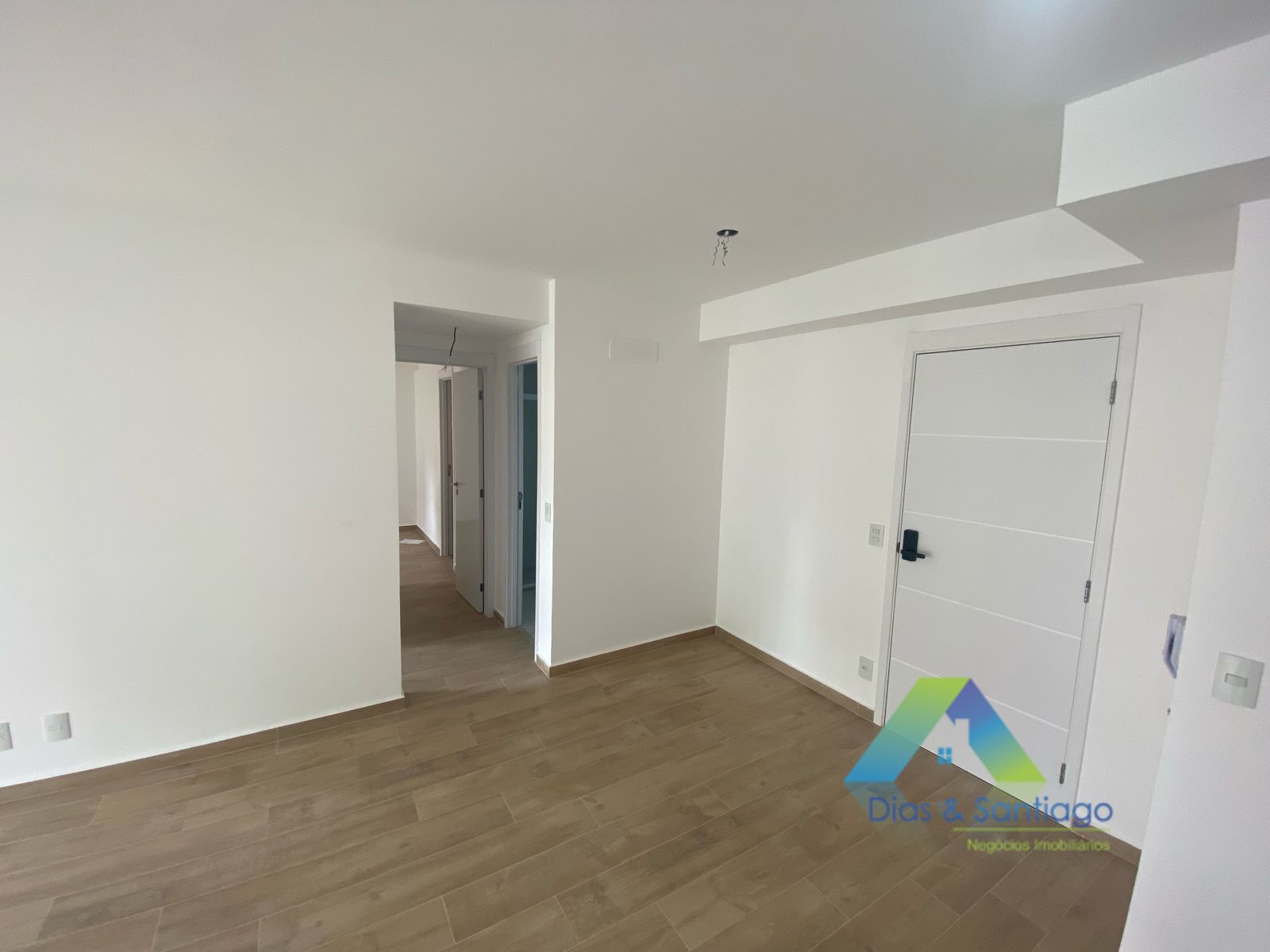 Apartamento para alugar com 2 quartos, 64m² - Foto 4