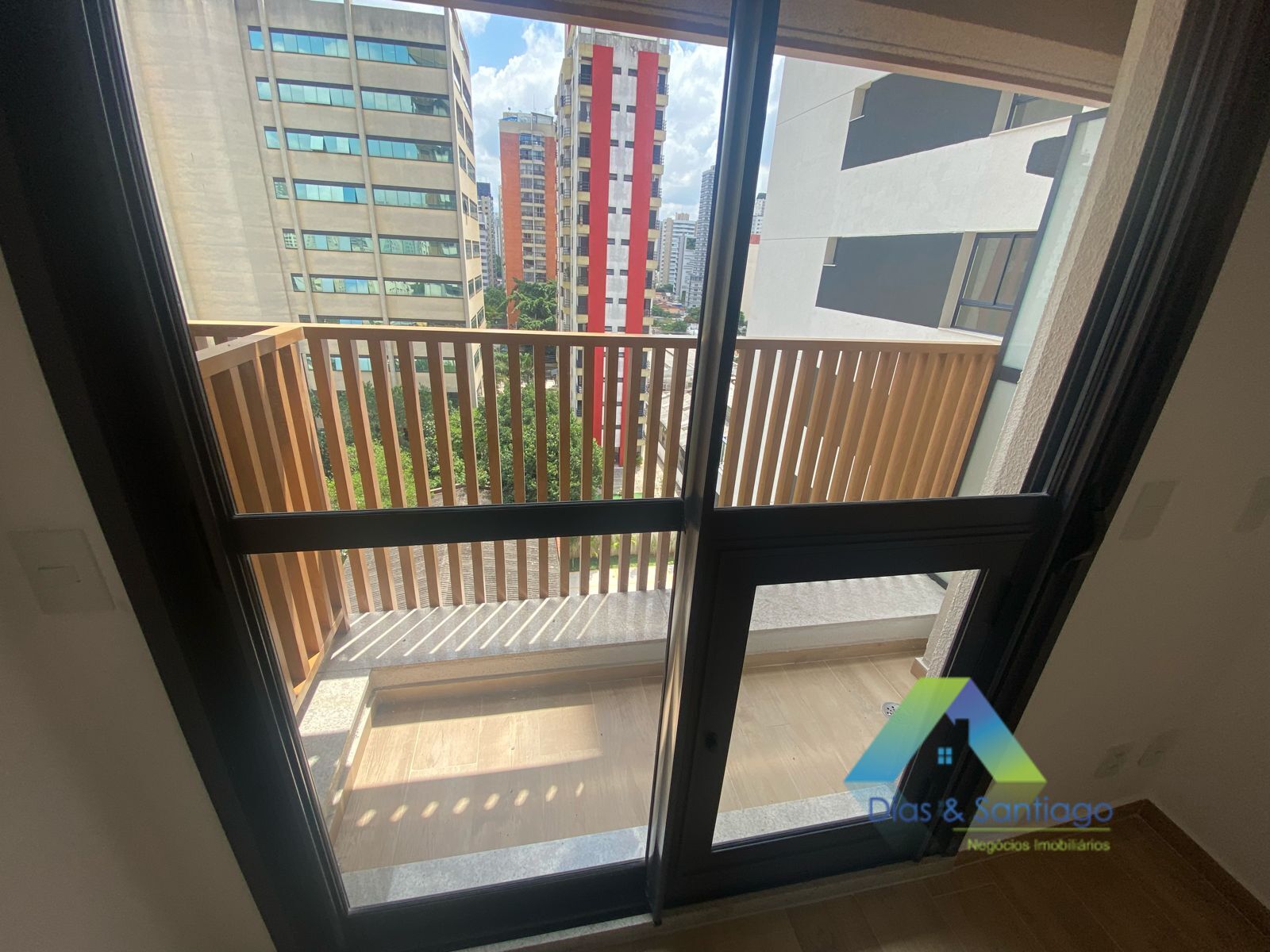 Apartamento para alugar com 2 quartos, 64m² - Foto 13