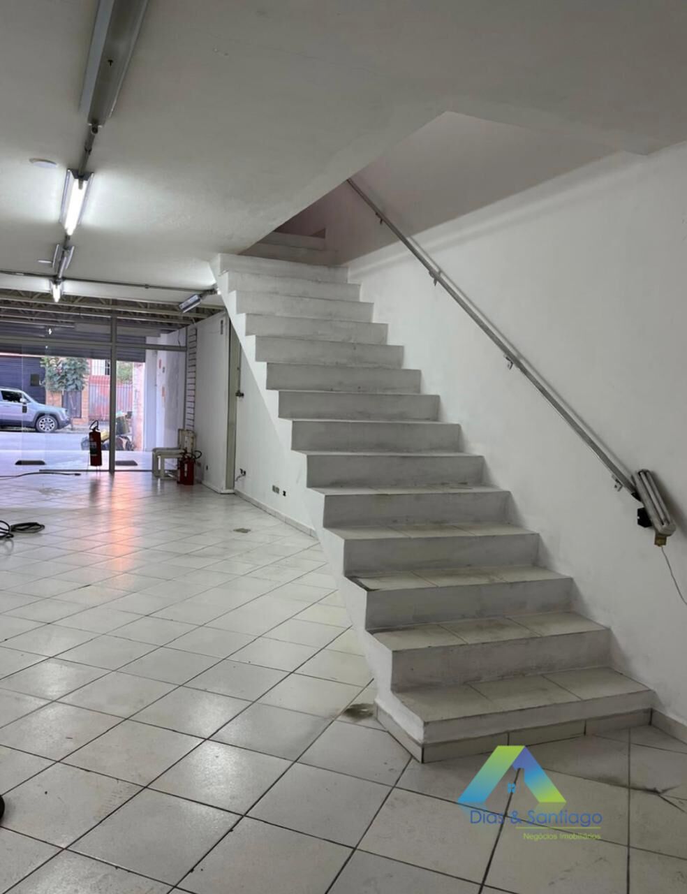 Prédio Inteiro para alugar, 140m² - Foto 1