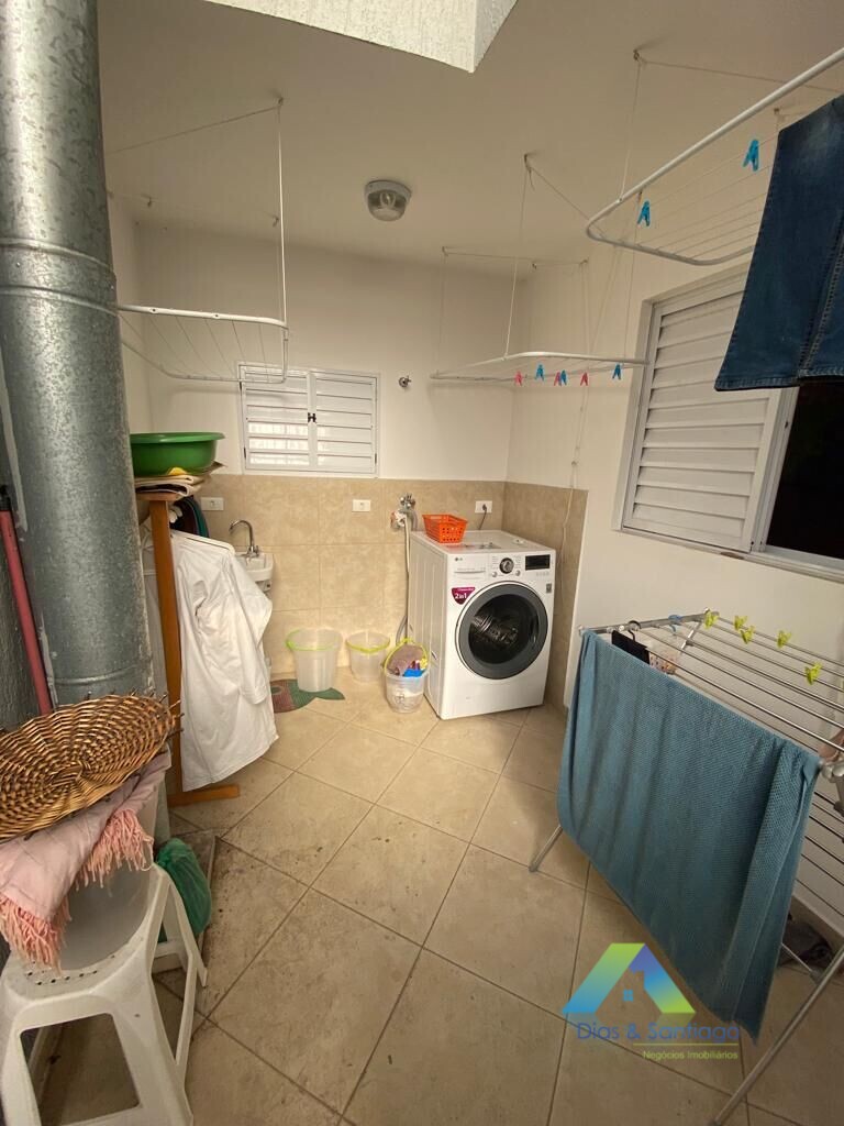 Casa de Condomínio à venda com 3 quartos, 210m² - Foto 12