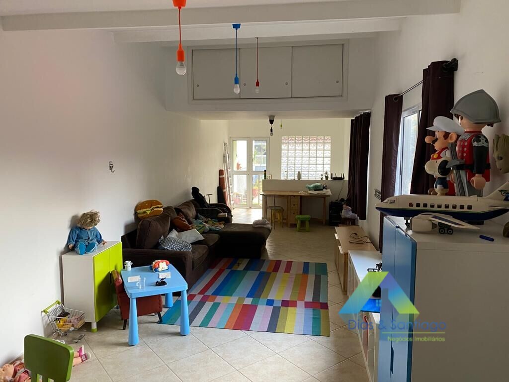 Casa de Condomínio à venda com 3 quartos, 210m² - Foto 14