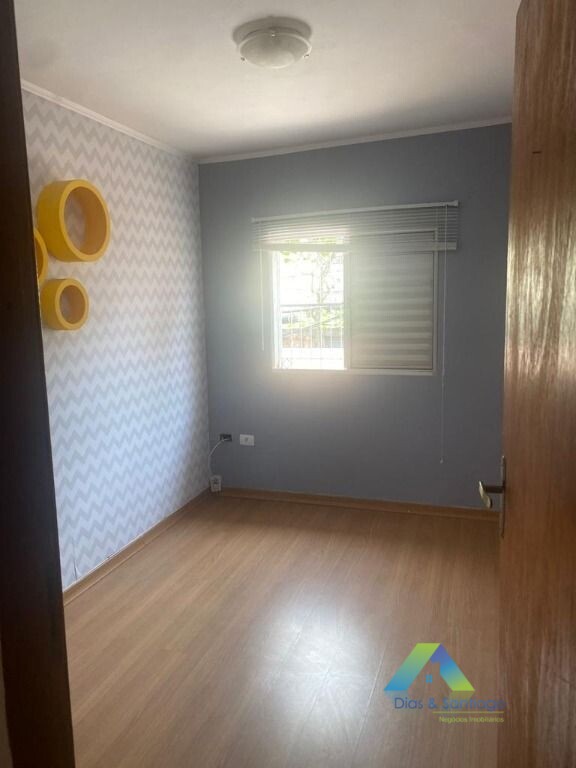 Sobrado à venda com 4 quartos, 160m² - Foto 4