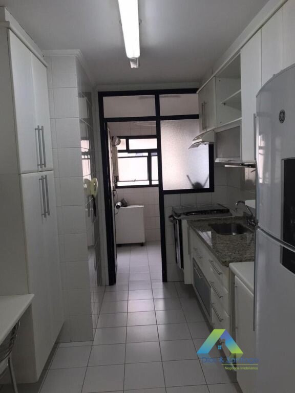 Apartamento à venda com 3 quartos, 84m² - Foto 4