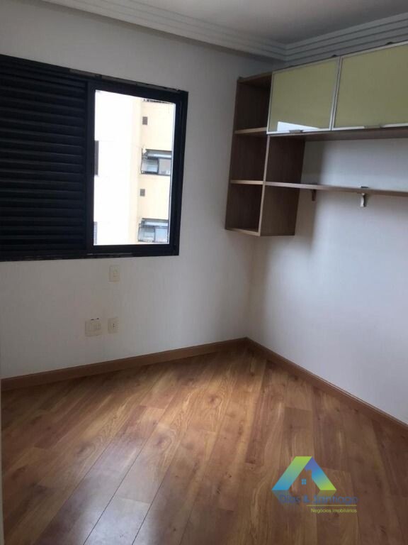 Apartamento à venda com 3 quartos, 84m² - Foto 18