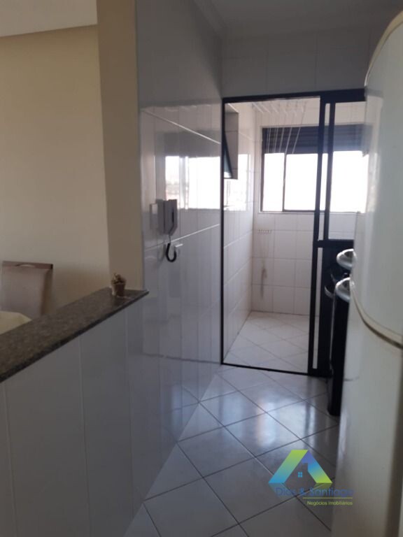 Apartamento à venda com 2 quartos, 52m² - Foto 11