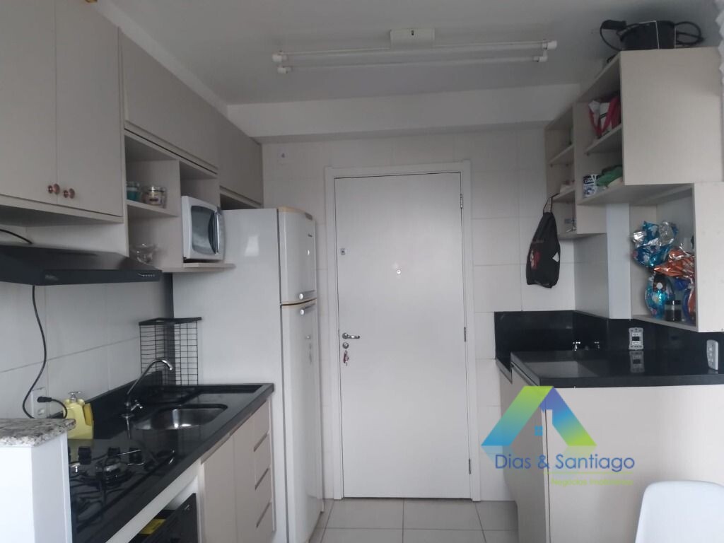 Apartamento à venda com 2 quartos, 33m² - Foto 4