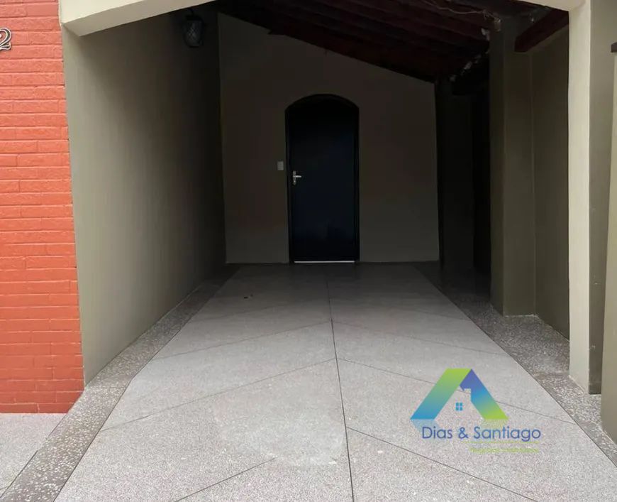 Casa para alugar com 2 quartos, 130m² - Foto 45