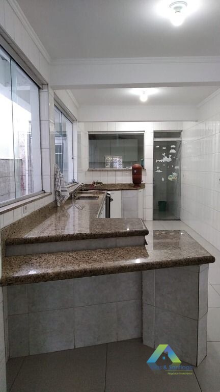 Sobrado à venda com 3 quartos, 150m² - Foto 4