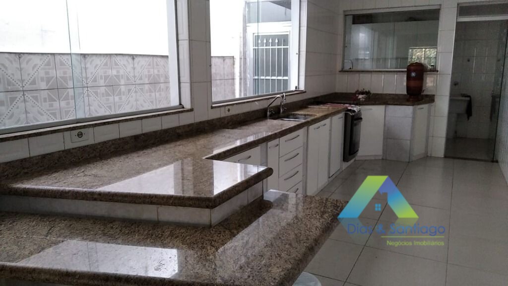 Sobrado à venda com 3 quartos, 150m² - Foto 3