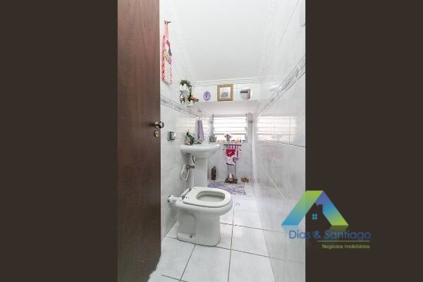 Sobrado à venda com 3 quartos, 205m² - Foto 31