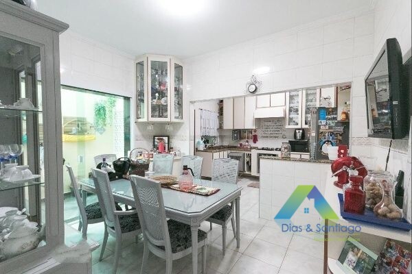 Sobrado à venda com 3 quartos, 205m² - Foto 5