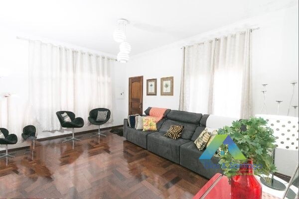 Sobrado à venda com 3 quartos, 205m² - Foto 1