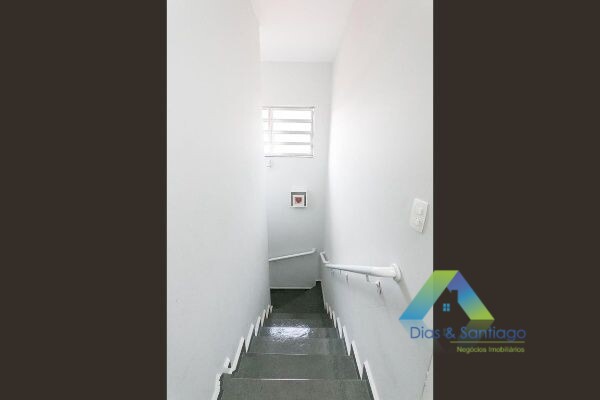 Sobrado à venda com 3 quartos, 205m² - Foto 11