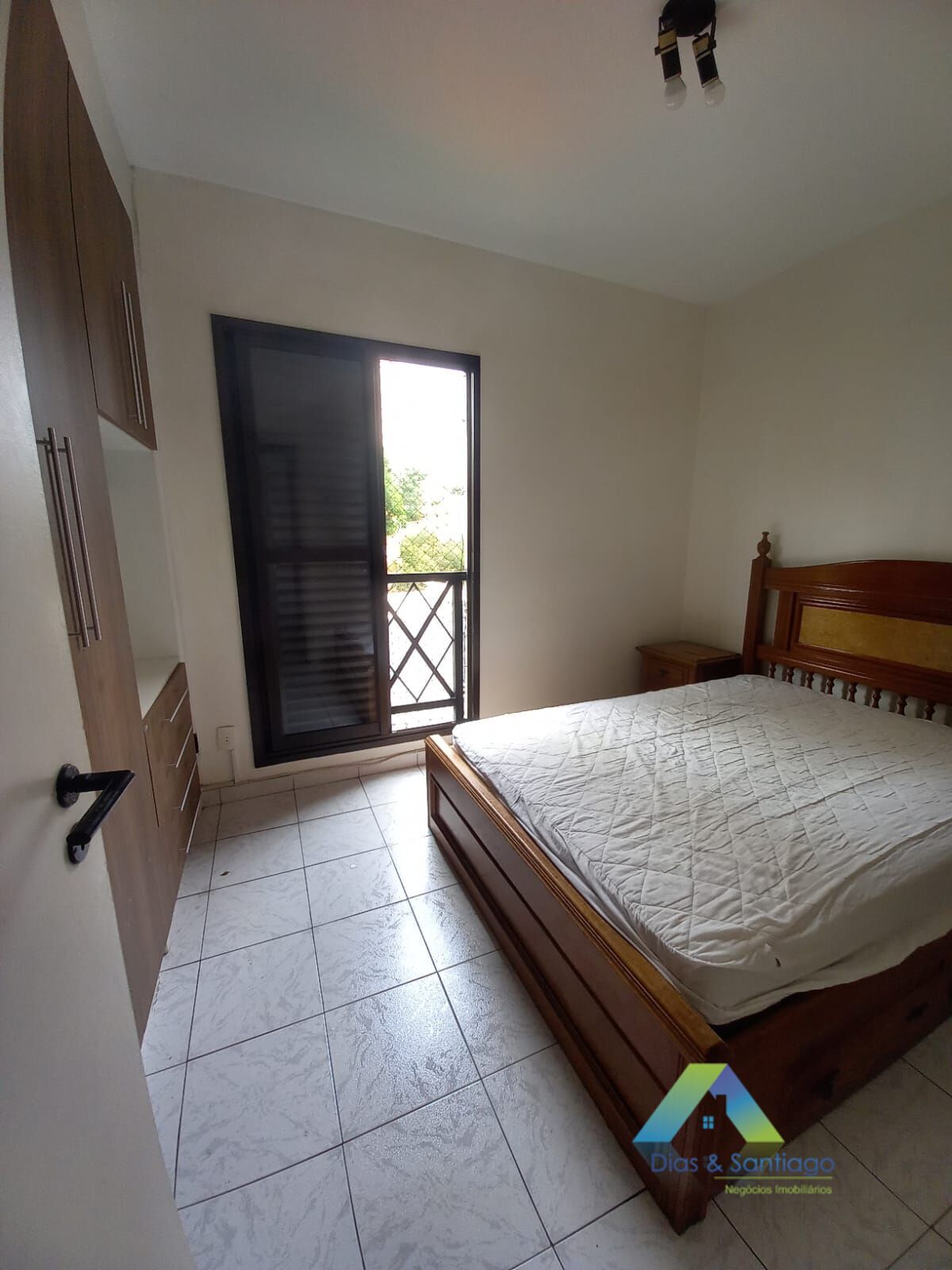 Apartamento à venda com 3 quartos, 75m² - Foto 11