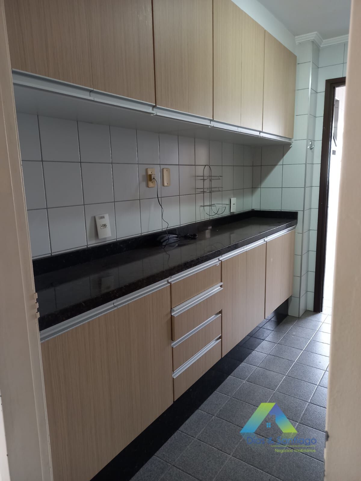 Apartamento à venda com 3 quartos, 75m² - Foto 25