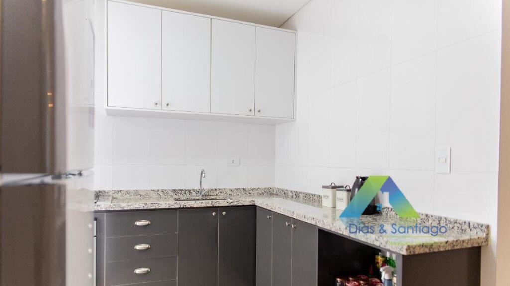 Apartamento à venda com 2 quartos, 72m² - Foto 2