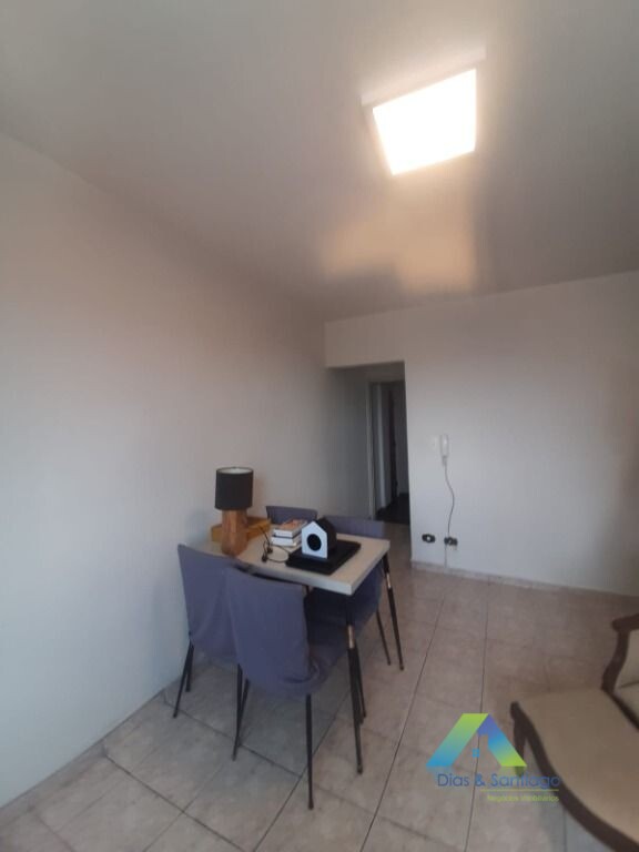 Apartamento à venda com 2 quartos, 66m² - Foto 3