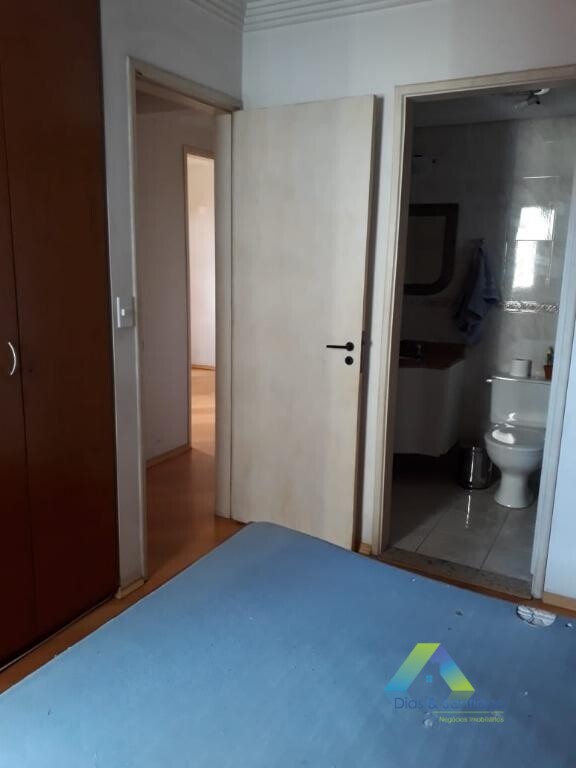 Apartamento à venda com 3 quartos, 82m² - Foto 8