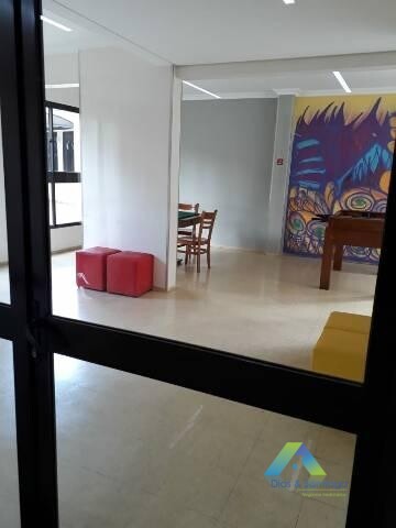 Apartamento à venda com 3 quartos, 82m² - Foto 17