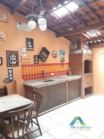 Sobrado à venda com 3 quartos, 142m² - Foto 1