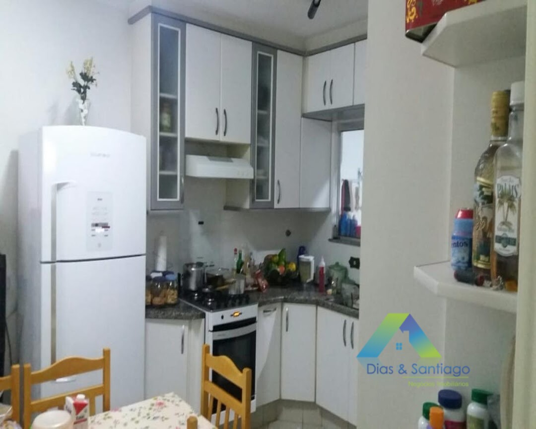 Apartamento à venda com 2 quartos, 69m² - Foto 2