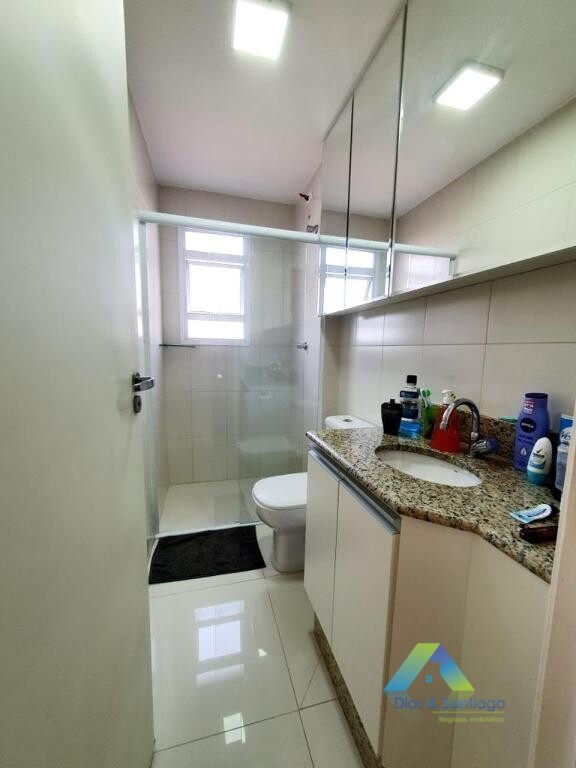 Apartamento à venda com 2 quartos, 64m² - Foto 11