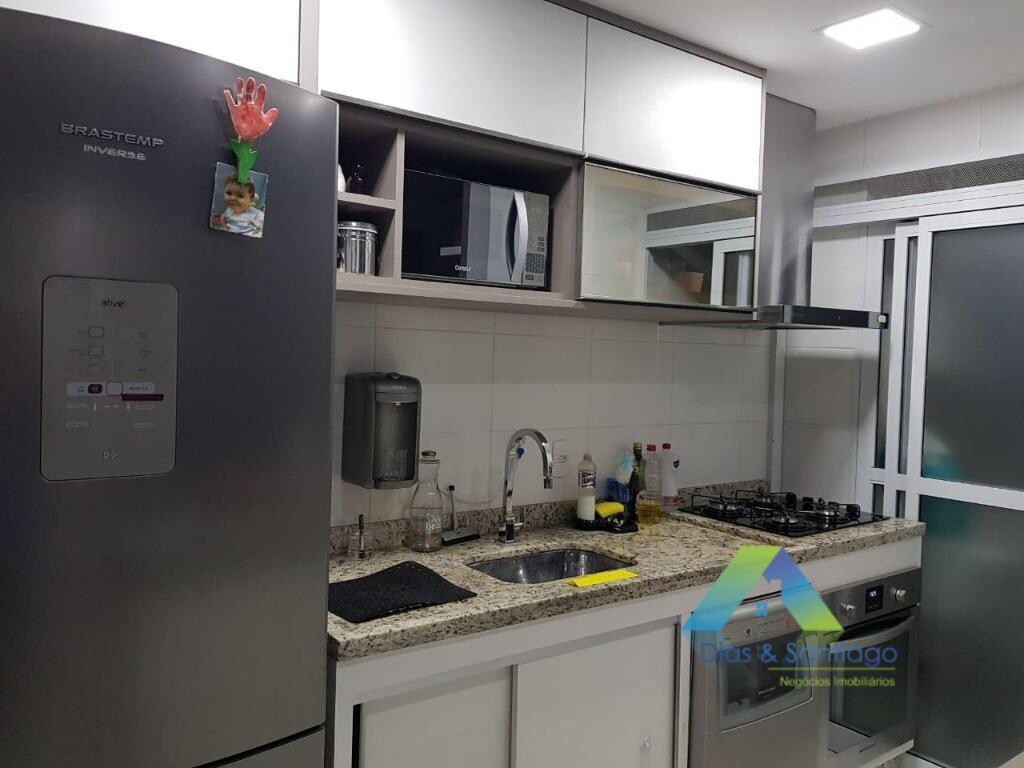 Apartamento à venda com 2 quartos, 60m² - Foto 22