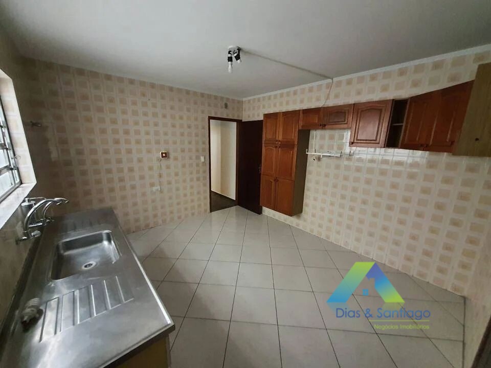 Sobrado à venda com 2 quartos, 100m² - Foto 3