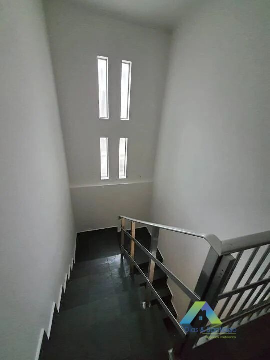 Sobrado à venda com 2 quartos, 100m² - Foto 6