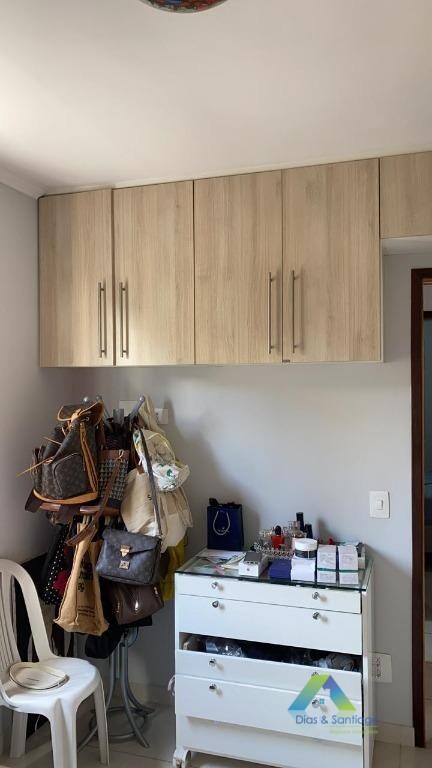 Apartamento à venda com 2 quartos, 61m² - Foto 14