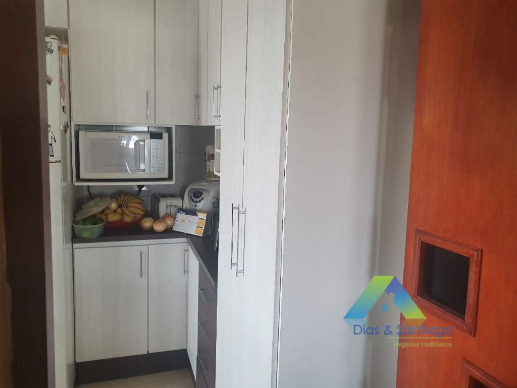 Apartamento à venda com 2 quartos, 69m² - Foto 13