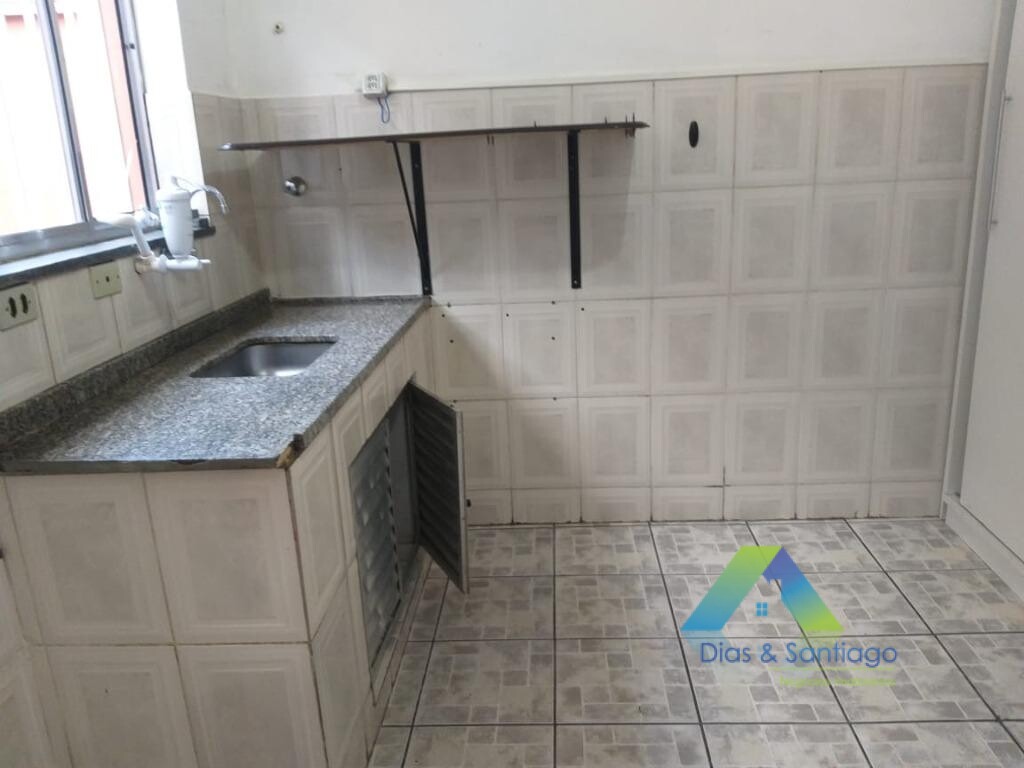 Sobrado à venda com 2 quartos, 90m² - Foto 4