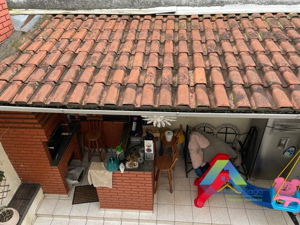 Sobrado à venda com 3 quartos, 280m² - Foto 1