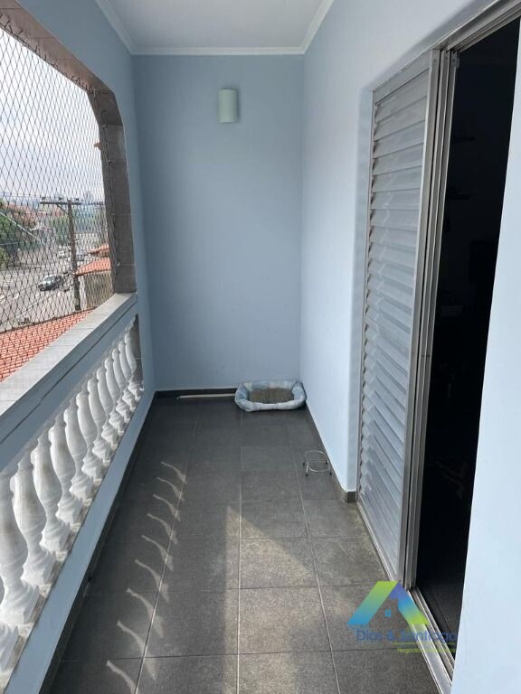 Sobrado à venda com 3 quartos, 280m² - Foto 3