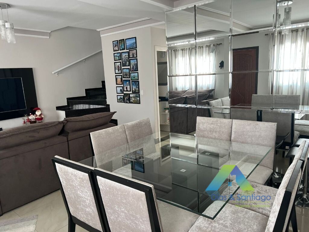 Sobrado à venda com 3 quartos, 101m² - Foto 1