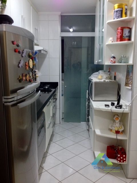 Apartamento à venda com 2 quartos, 65m² - Foto 17