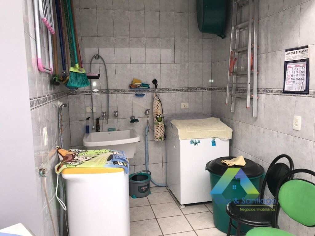 Sobrado à venda com 3 quartos, 210m² - Foto 9